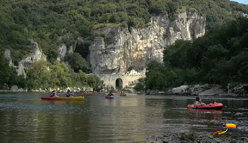 Camping Caming des Tunnels - Vallon-Pont-d'Arc
