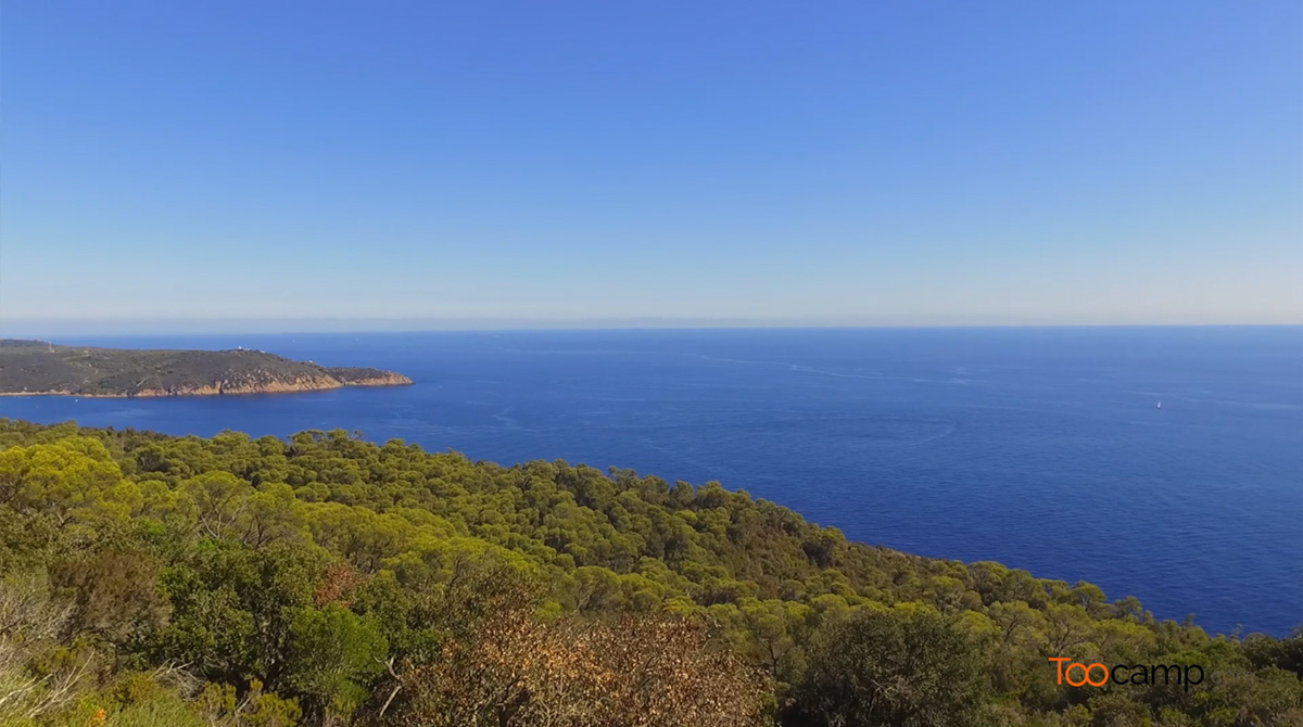 Le Mag Camping - Les chemins de randonnée de l'île de Port-Cros en vidéo
